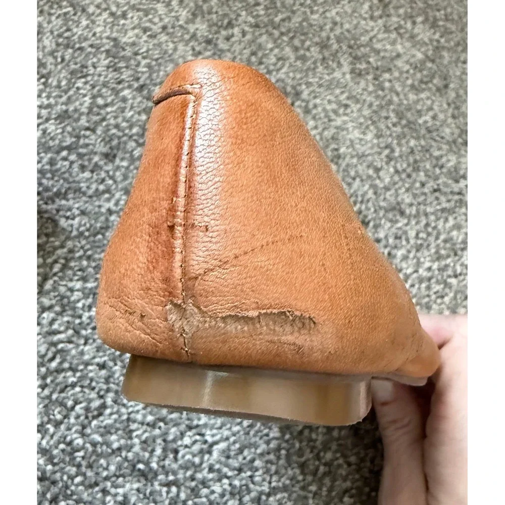 Trotters Pointed Toe Flats Women 6.5 Cognac Brown Leather Preppy Minimalist Chic